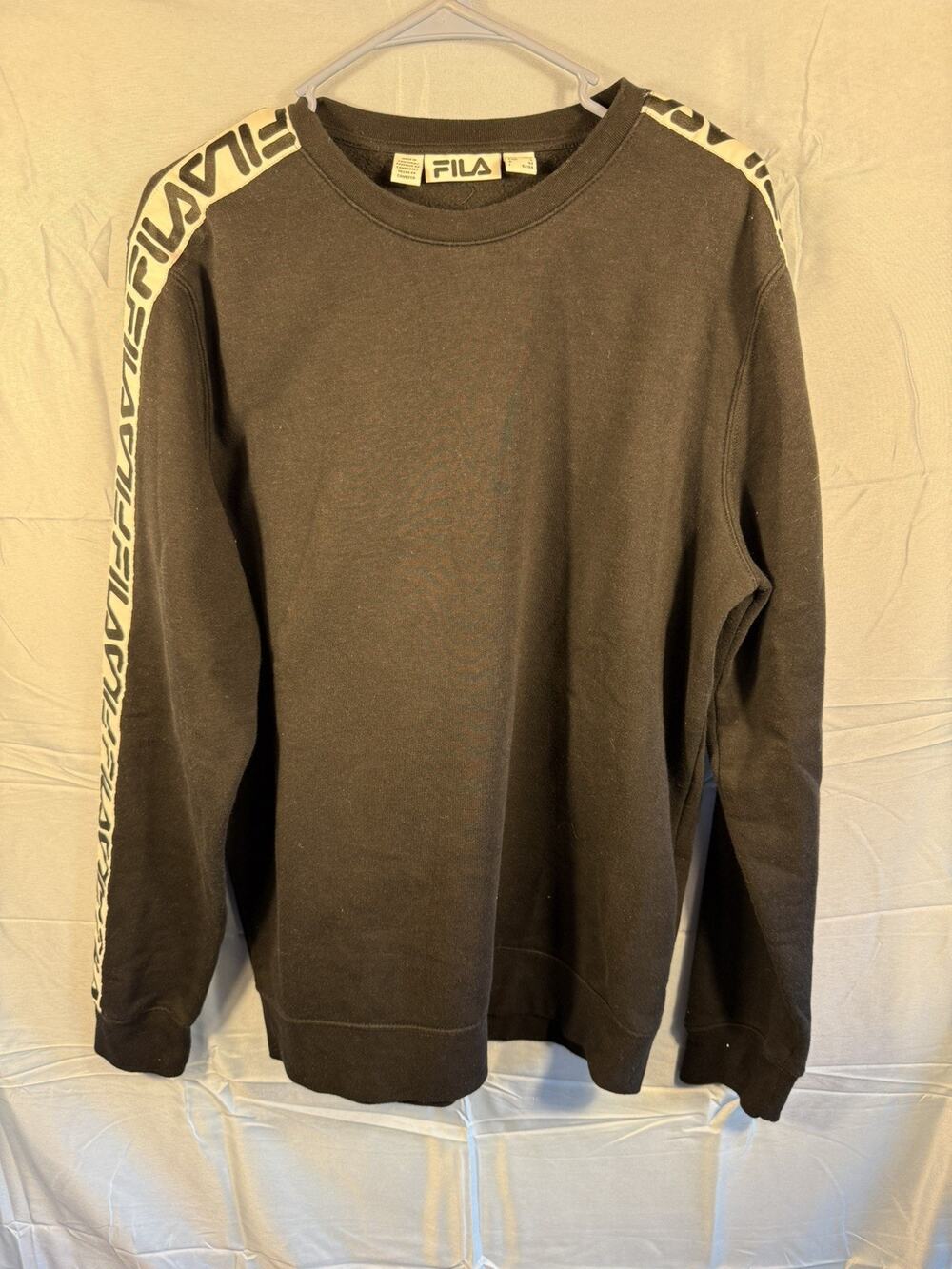 FILA Men's M Black Crewneck Sweatshirt Logo Tape Sleeve Pullover